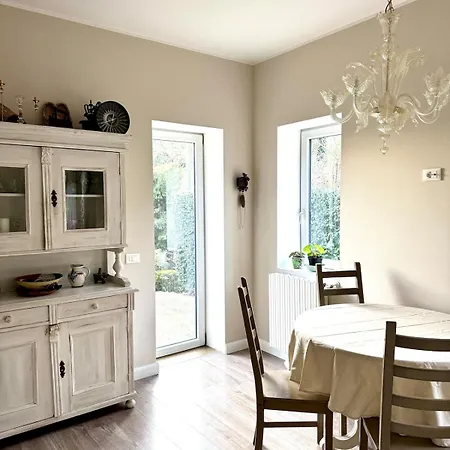 Villa Villa In Thermal Zone Roma