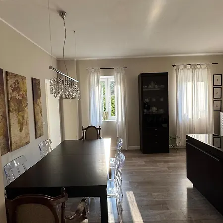 Villa Villa In Thermal Zone Rom